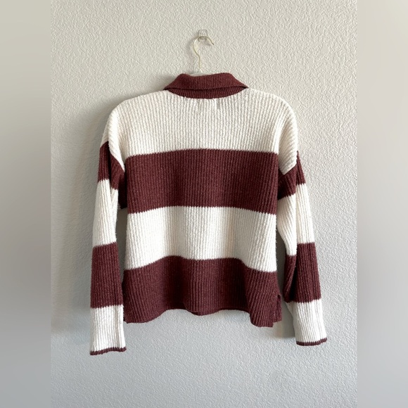 Pink rose collared color block sweater - Picture 4 of 4